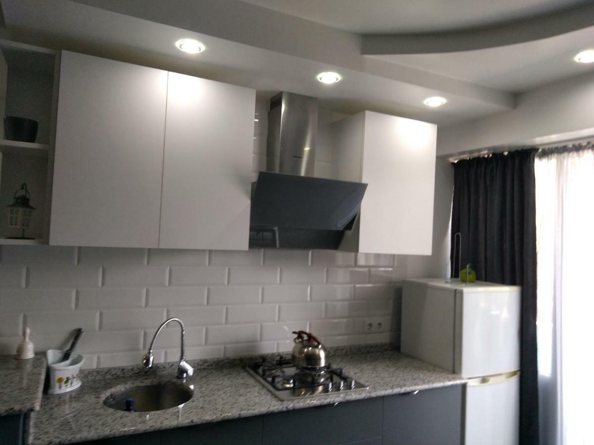 Apartment Eteri Batoumi Extérieur photo