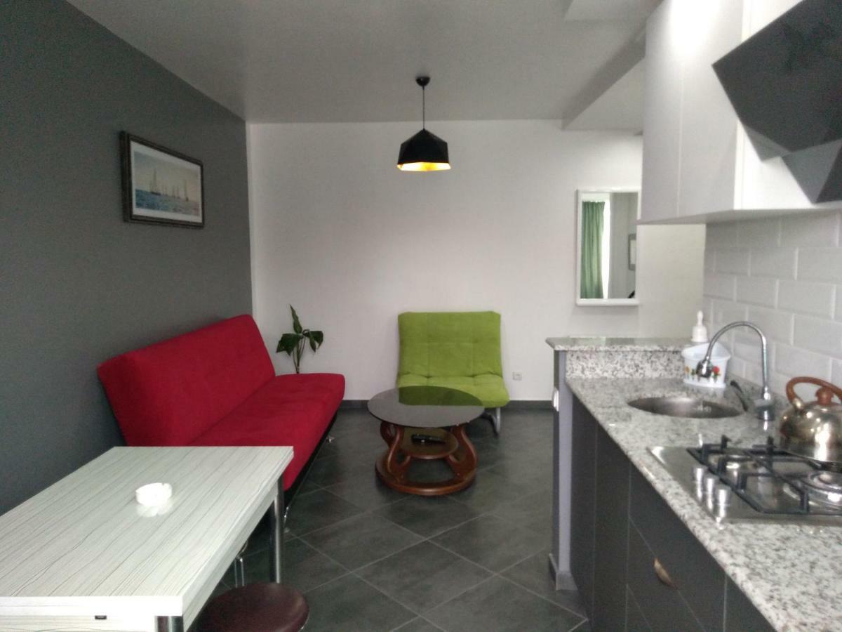 Apartment Eteri Batoumi Extérieur photo